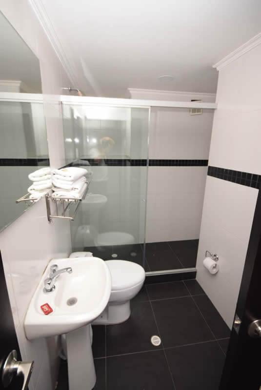 Hotel Zafiro Plaza トゥンハ エクステリア 写真
